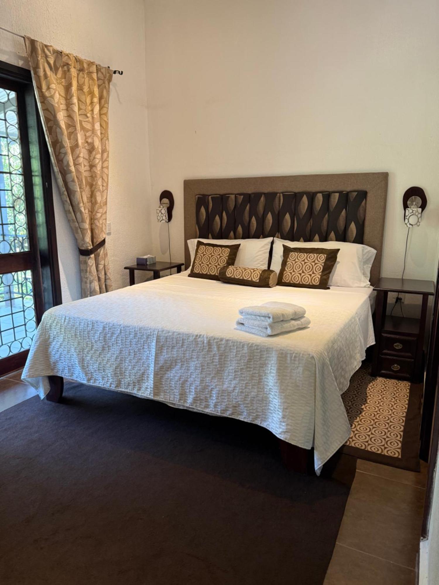 Cotton House De Labrador Bed & Breakfast Exterior foto